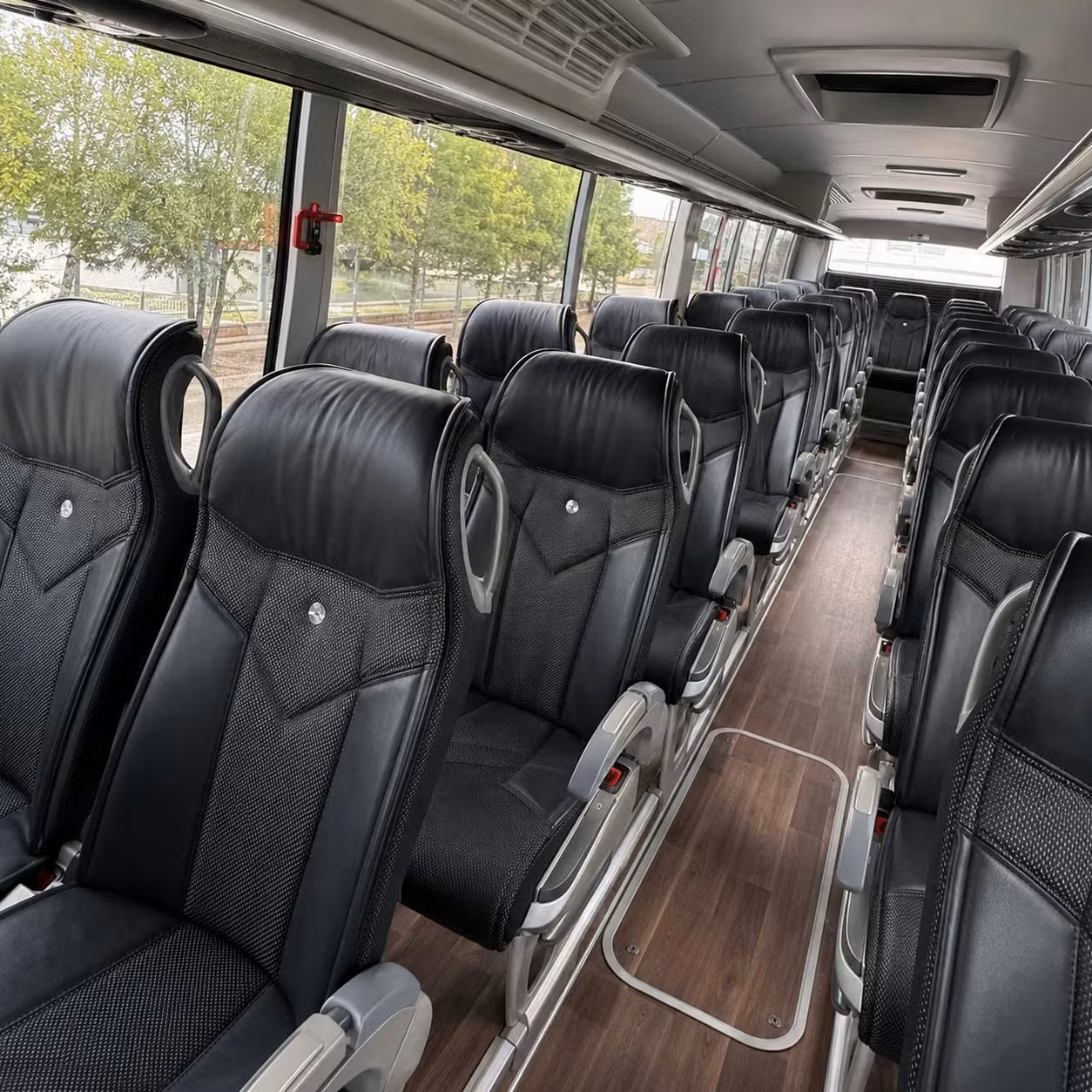 lincoln charter bus